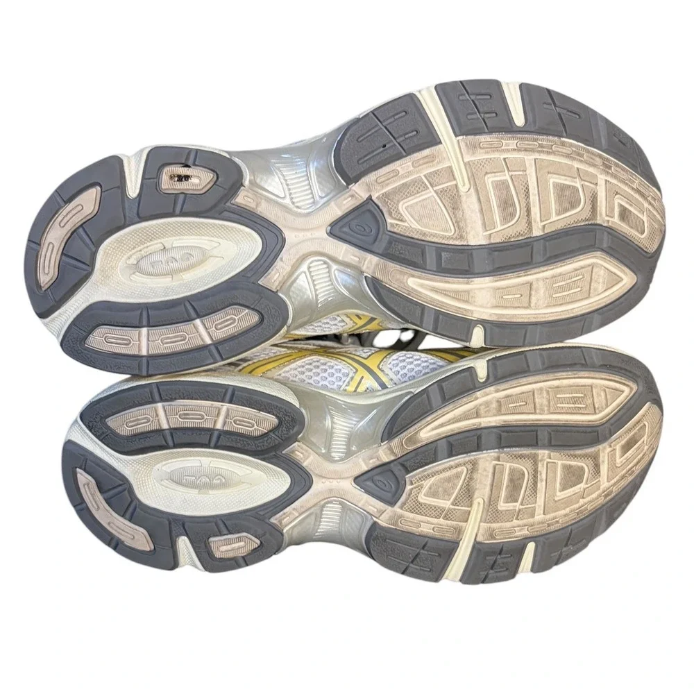 Asics step into